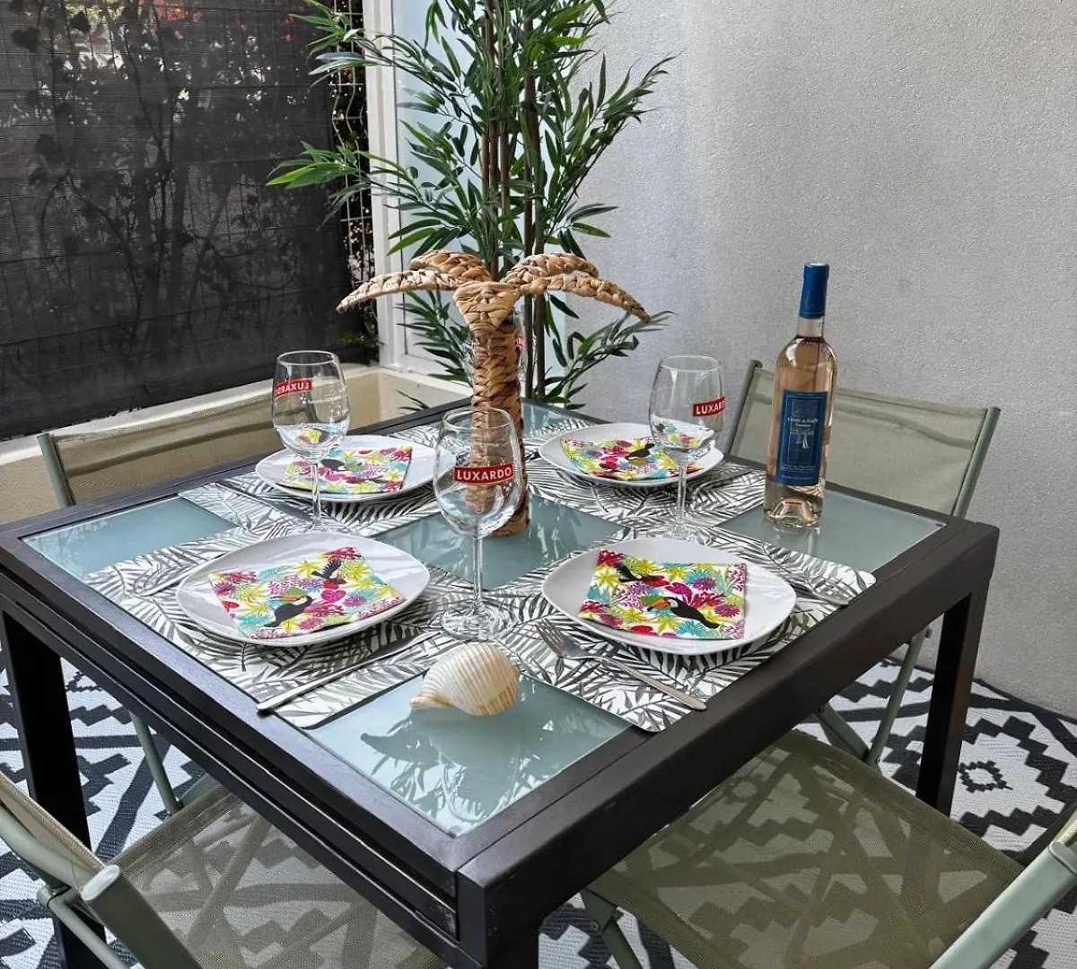 Apartment With Private Garage La Ciotat