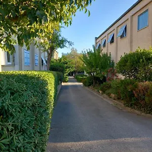 Appartement Appartement/studio Dans Petite Résidence Calme, La Ciotat